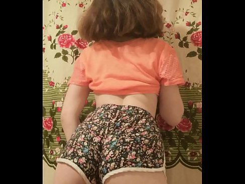 ❤️ Jovem sensual a despir os seus calções para a câmara Sexo vídeo em nós pt.niceporn-tv.ru ❤